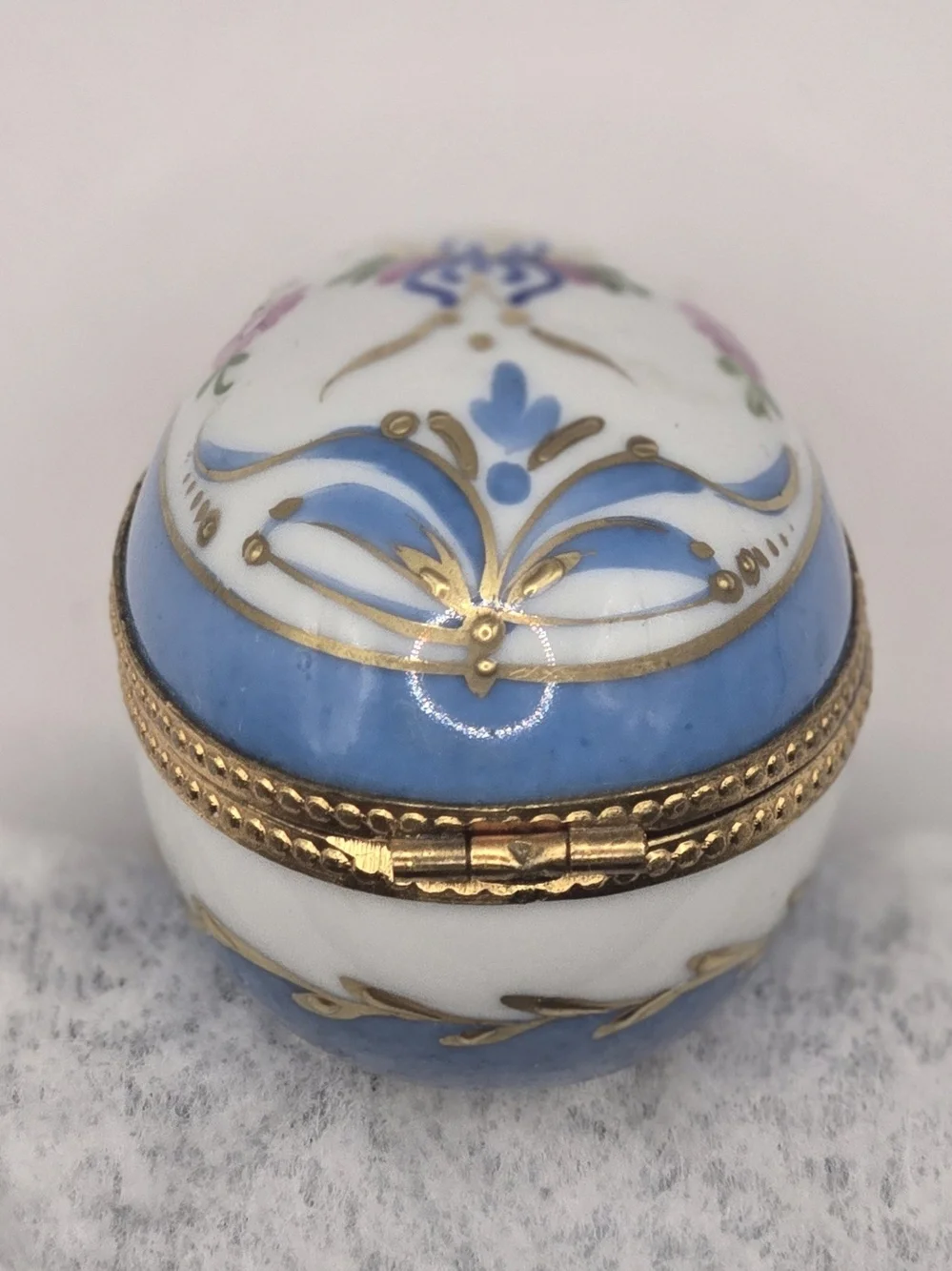 Limoges France Paris Style Porcelain Trinket Box Hand Decorated Floral Blue Gold